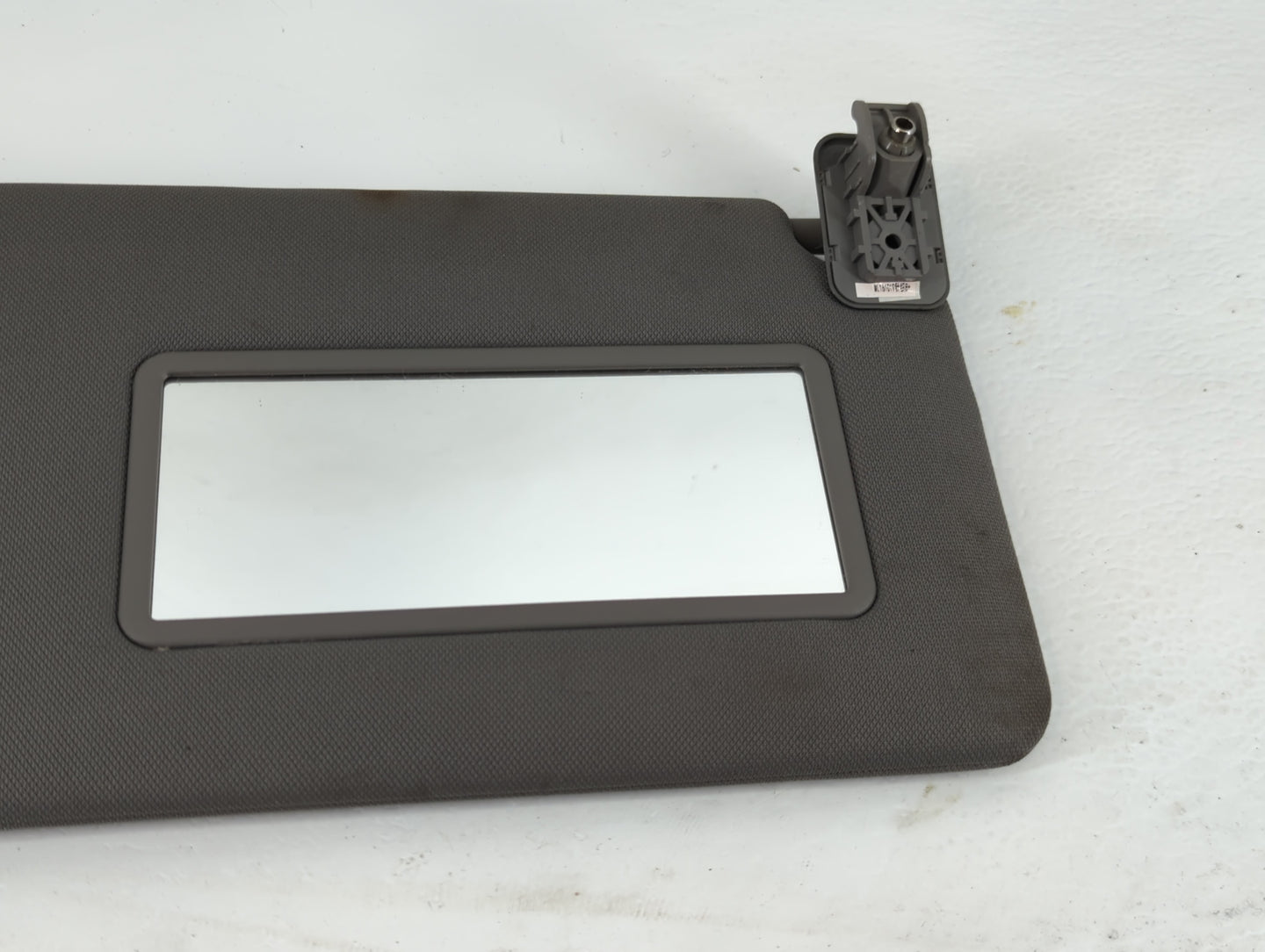 2015-2017 Ford F-150 Sun Visor Shade Replacement Passenger Right Mirror Fits Fits 2015 2016 2017 OEM Used Auto Parts - Oemus