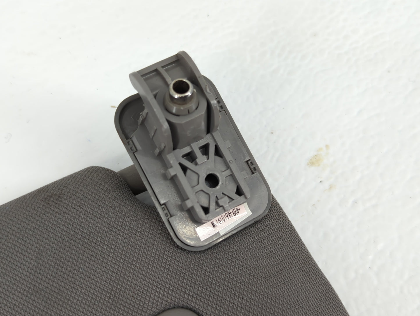 2015-2017 Ford F-150 Sun Visor Shade Replacement Passenger Right Mirror Fits Fits 2015 2016 2017 OEM Used Auto Parts - Oemus