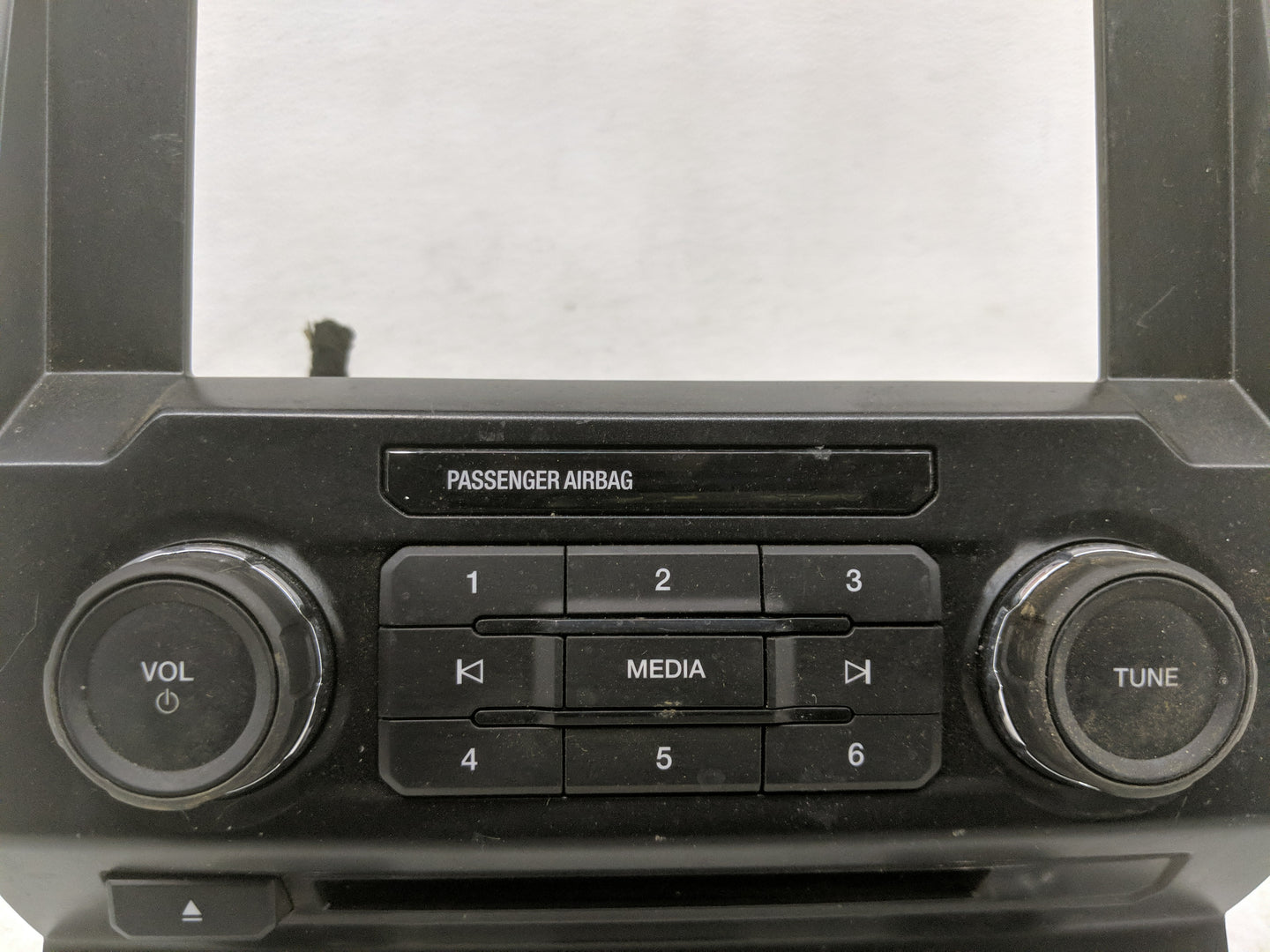 2017 Ford F-150 Radio AM FM Cd Player Receiver Replacement P/N:HL3T-18E243-CDC Fits OEM Used Auto Parts - Oemusedautoparts1.