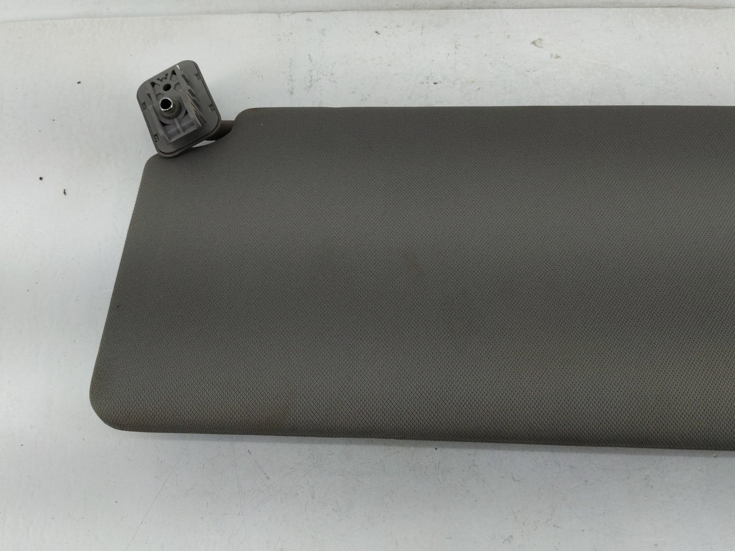 2015-2017 Ford F-150 Sun Visor Shade Replacement Driver Left Mirror Fits Fits 2015 2016 2017 OEM Used Auto Parts - Oemusedau