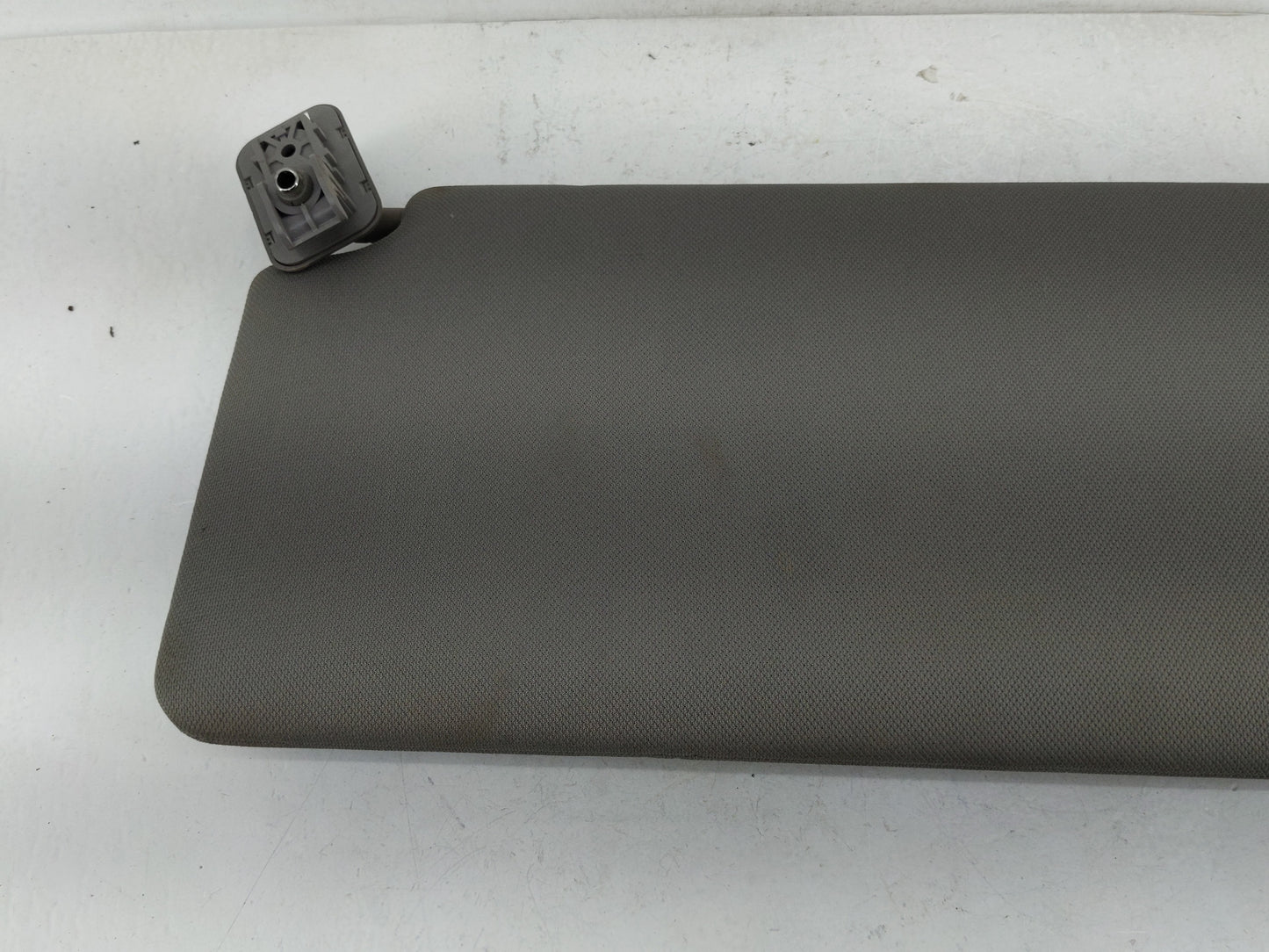 2015-2017 Ford F-150 Sun Visor Shade Replacement Driver Left Mirror Fits Fits 2015 2016 2017 OEM Used Auto Parts - Oemusedau