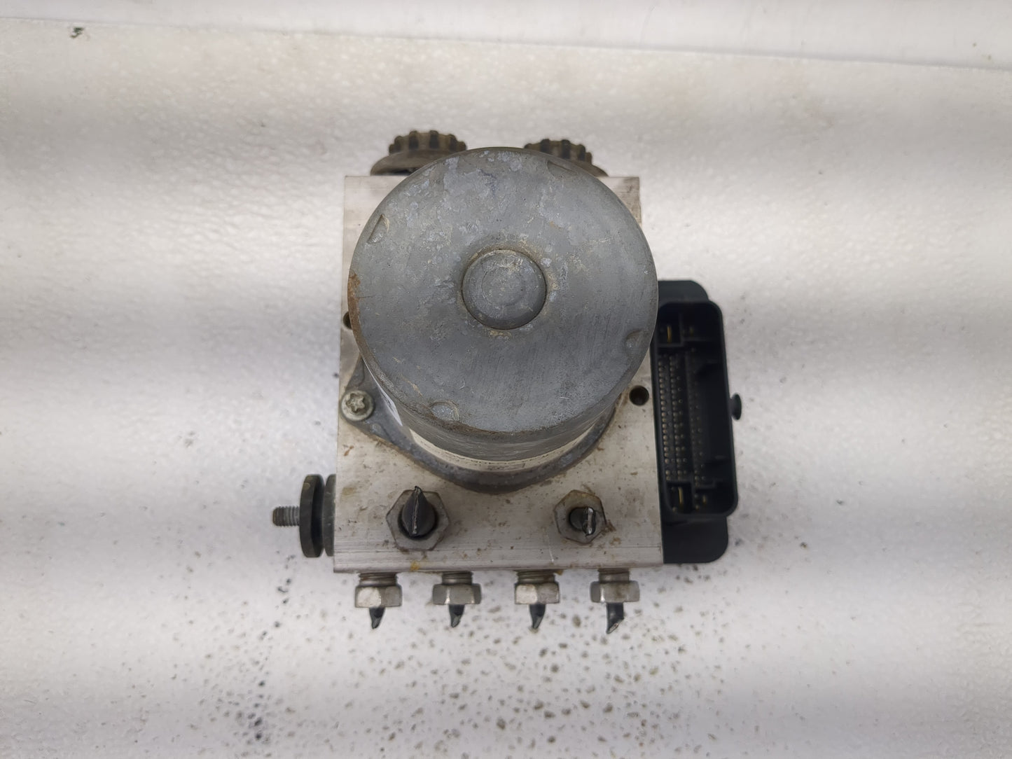 2017-2018 Ford F-150 ABS Pump Control Module Replacement P/N:HL34-2C405-AG Fits Fits 2017 2018 OEM Used Auto Parts - Oemused