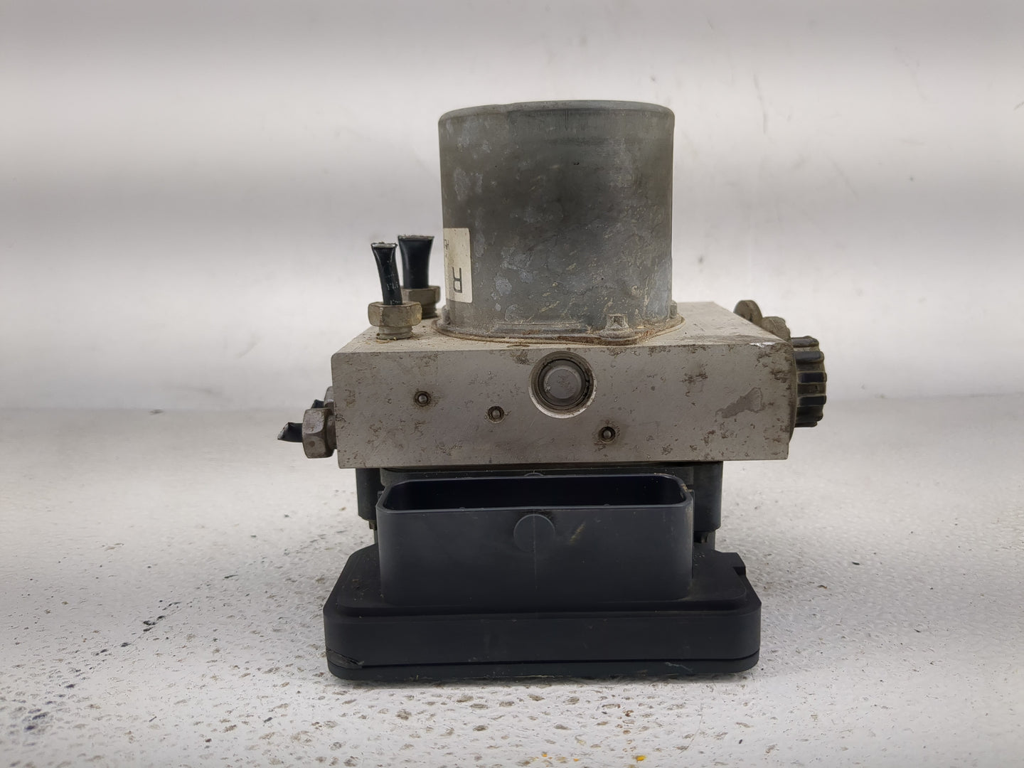 2017-2018 Ford F-150 ABS Pump Control Module Replacement P/N:HL34-2C405-AG Fits Fits 2017 2018 OEM Used Auto Parts - Oemused