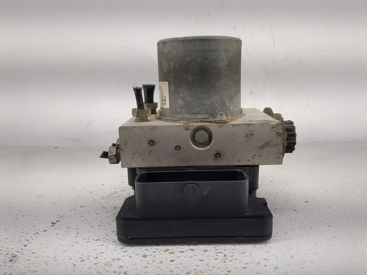 2017-2018 Ford F-150 ABS Pump Control Module Replacement P/N:HL34-2C405-AG Fits Fits 2017 2018 OEM Used Auto Parts - Oemused