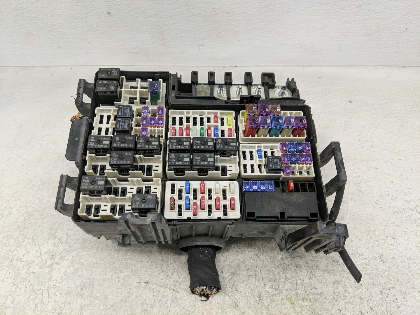 2017 Ford F-150 Fusebox Fuse Box Panel Relay Module P/N:HL3T-12A581BGD Fits OEM Used Auto Parts - Oemusedautoparts1.com