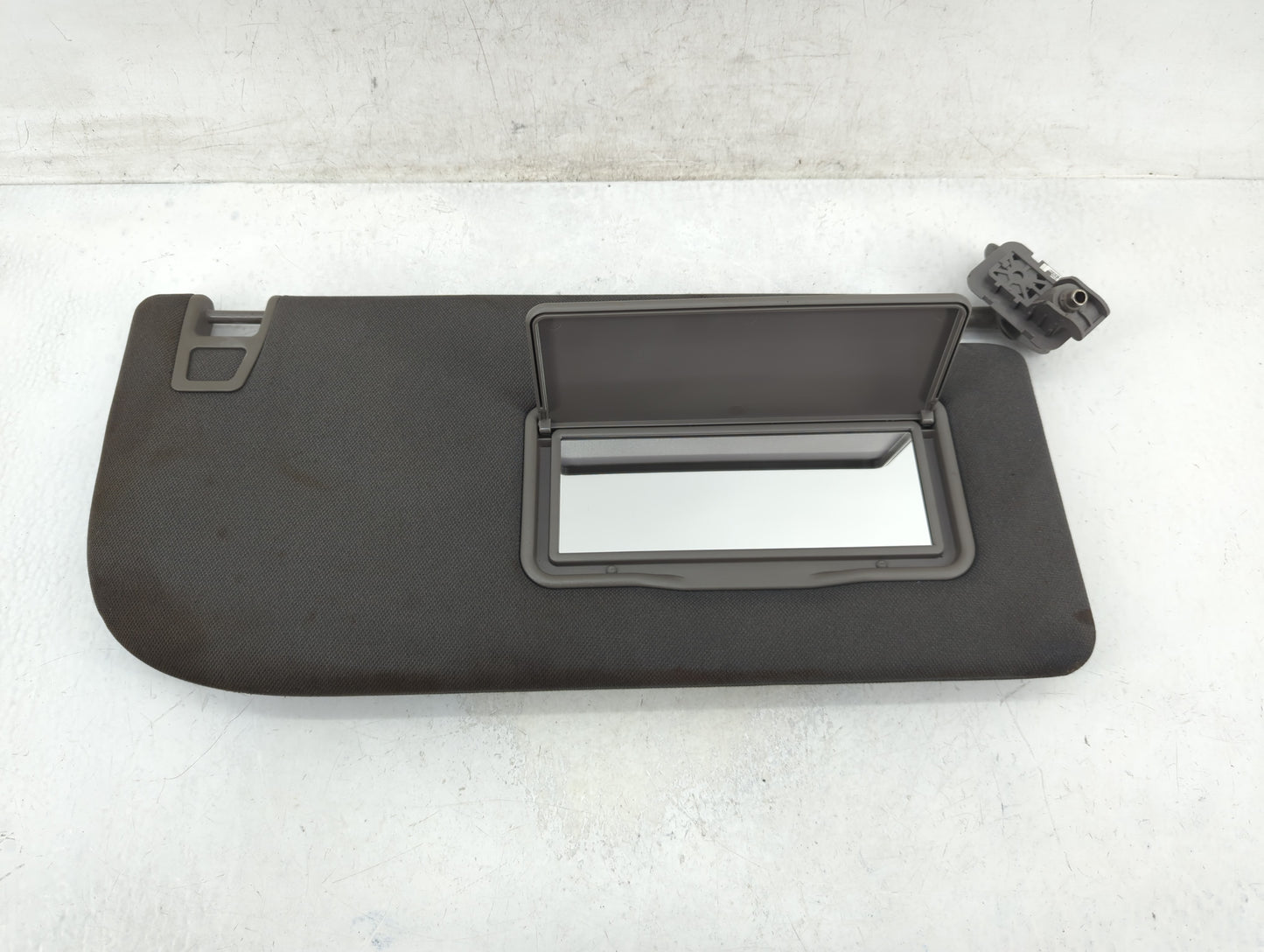 2015-2017 Ford F-150 Sun Visor Shade Replacement Passenger Right Mirror Fits Fits 2015 2016 2017 OEM Used Auto Parts - Oemus