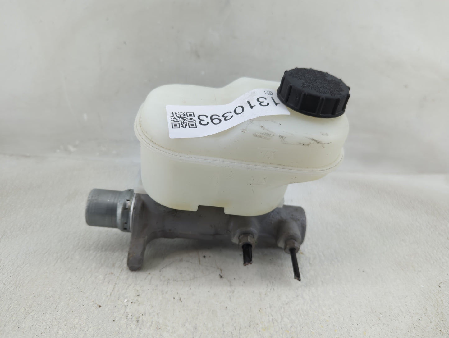 2018-2020 Ford F-150 Brake Master Cylinder 1310393 - Oemusedautoparts1.com