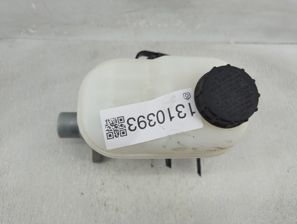 2018-2020 Ford F-150 Brake Master Cylinder 1310393 - Oemusedautoparts1.com