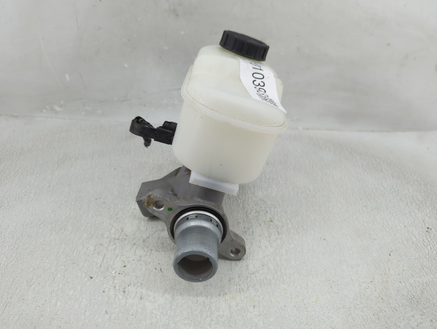 2018-2020 Ford F-150 Brake Master Cylinder - Oemusedautoparts1.com