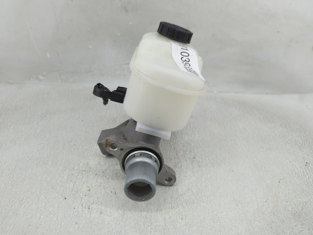 2018-2020 Ford F-150 Brake Master Cylinder 1310393 - Oemusedautoparts1.com