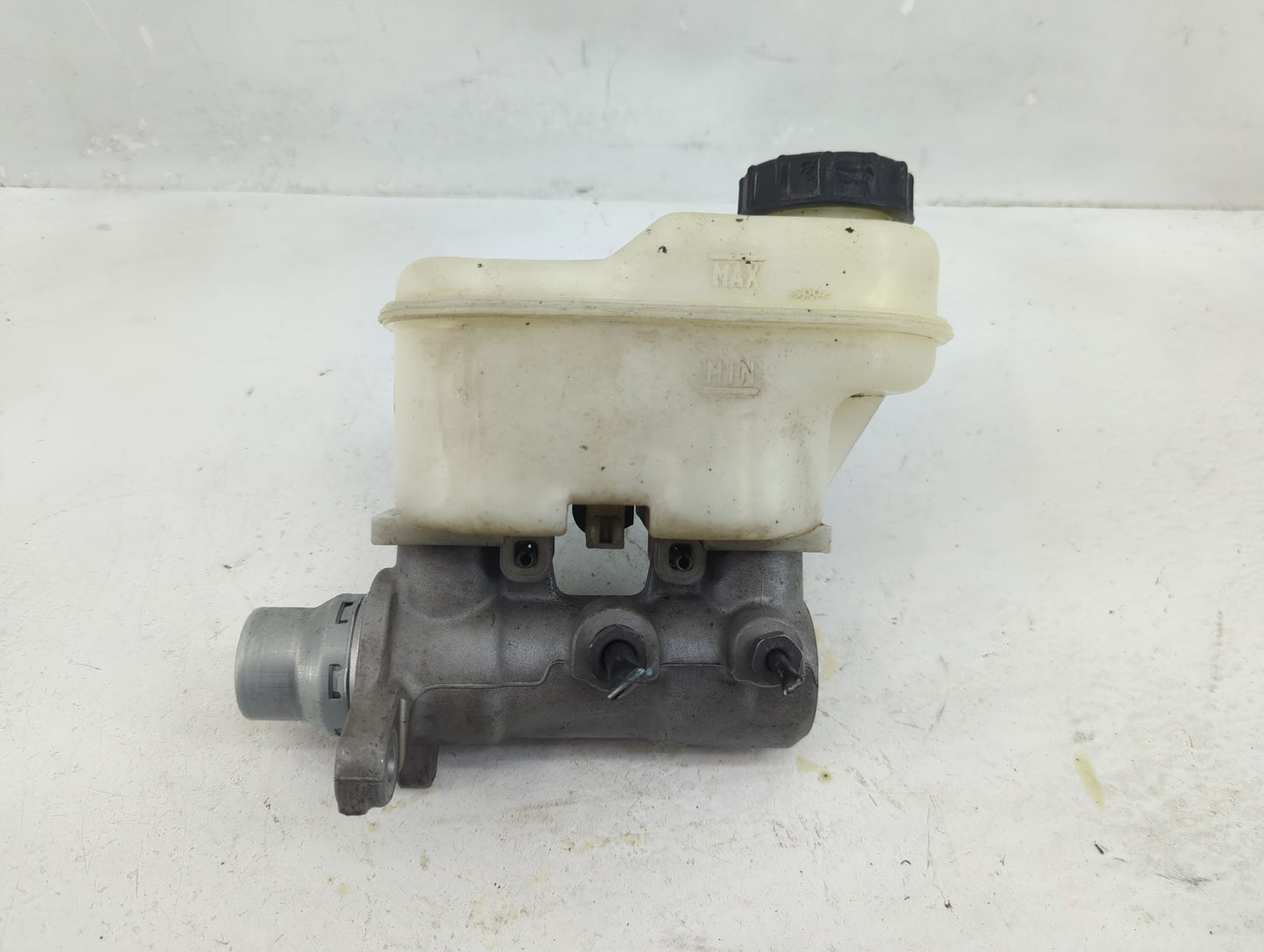 2018-2020 Ford F-150 Brake Master Cylinder - Oemusedautoparts1.com