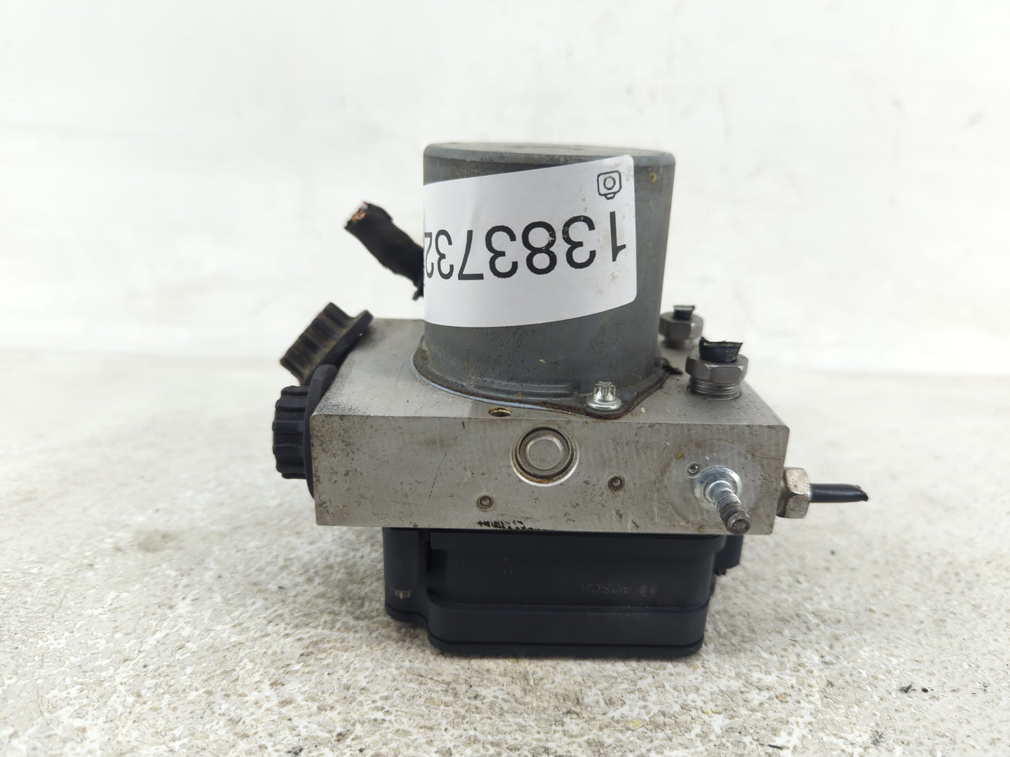 2017-2018 Ford F-150 ABS Pump Control Module Replacement P/N:HL34-2C405-AE Fits Fits 2017 2018 OEM Used Auto Parts - Oemused