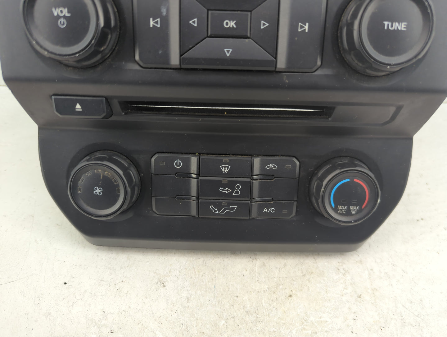2017-2017 Ford F-150 Radio Control Panel - Oemusedautoparts1.com