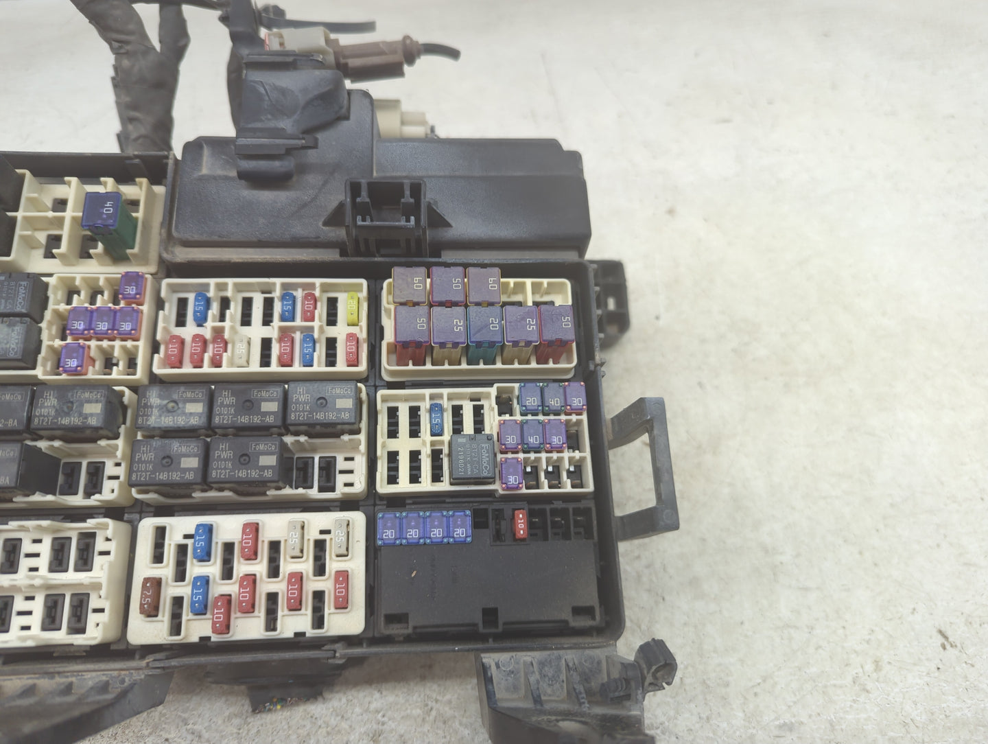 2017 Ford F-150 Fusebox Fuse Box Panel Relay Module P/N:HL3T-12A581 ACD Fits OEM Used Auto Parts - Oemusedautoparts1.com
