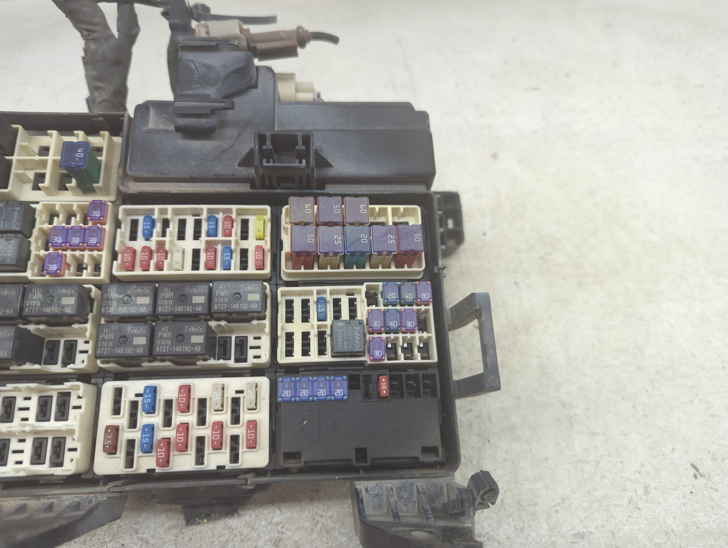 2017 Ford F-150 Fusebox Fuse Box Panel Relay Module P/N:HL3T-12A581 ACD Fits OEM Used Auto Parts - Oemusedautoparts1.com