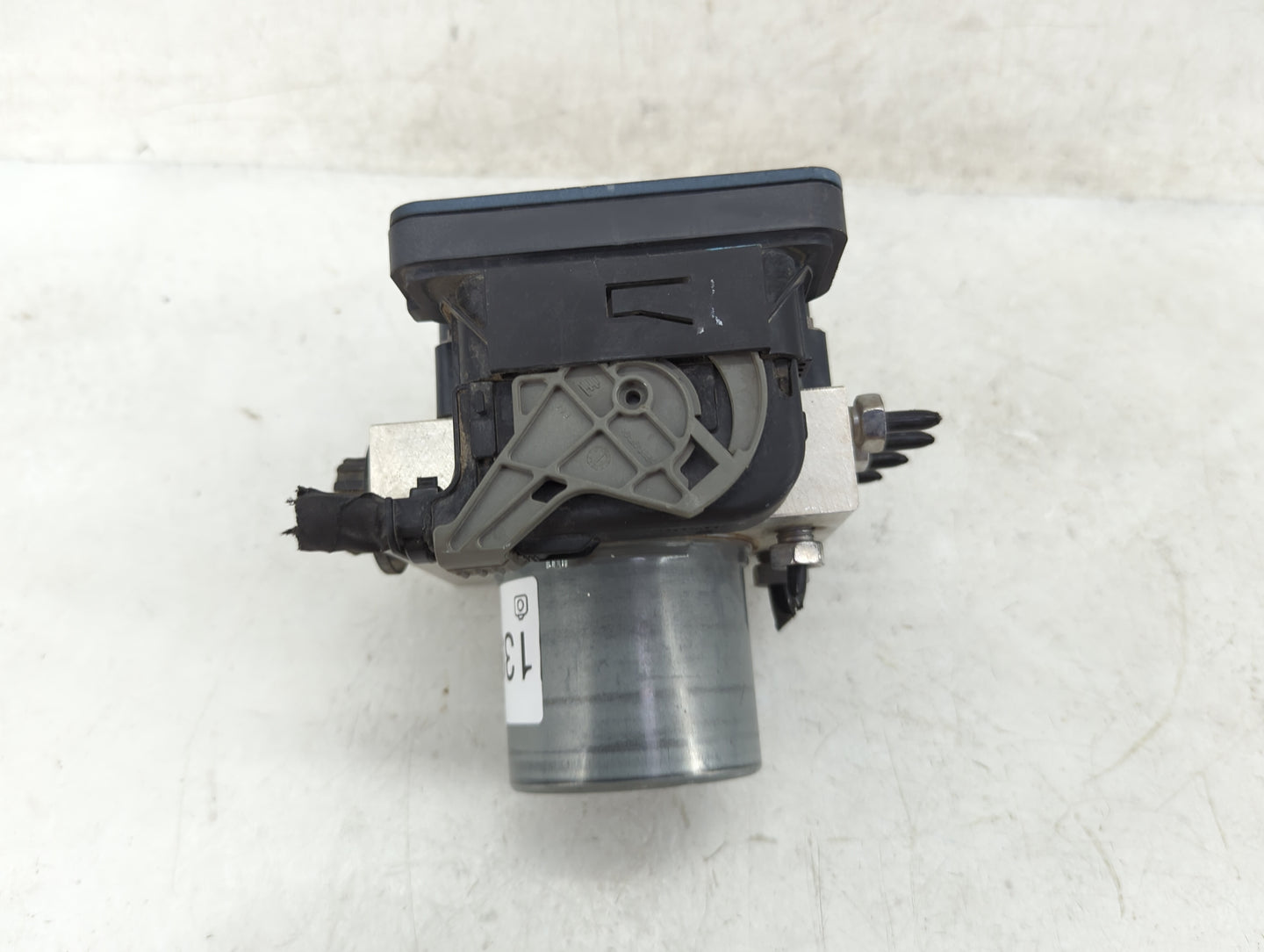 2017-2018 Ford F-150 ABS Pump Control Module Replacement P/N:0265956579 Fits Fits 2017 2018 OEM Used Auto Parts - Oemusedaut