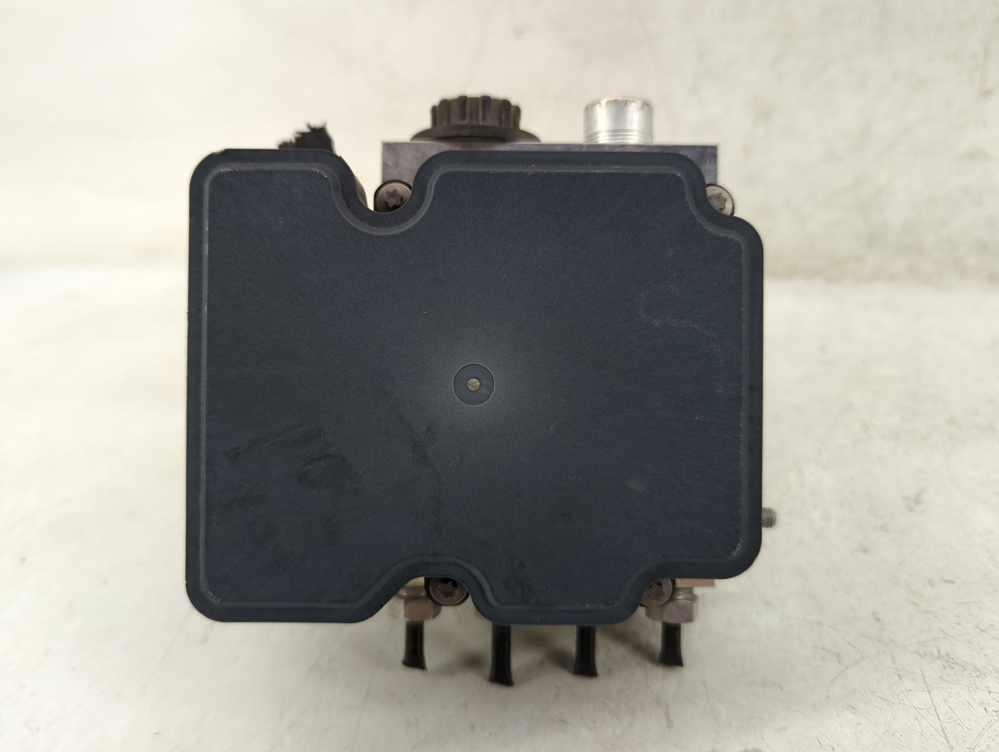 2017-2018 Ford F-150 ABS Pump Control Module Replacement P/N:0265956579 Fits Fits 2017 2018 OEM Used Auto Parts - Oemusedaut