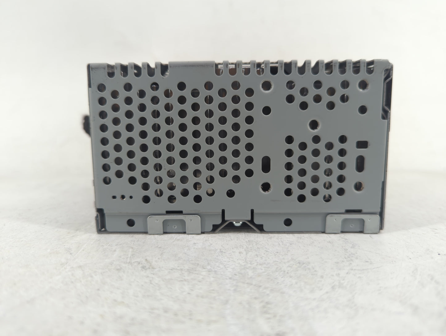 2017-2018 Ford F-150 Radio AM FM Cd Player Receiver Replacement P/N:HL3T-19C107-BC Fits Fits 2017 2018 OEM Used Auto Parts -