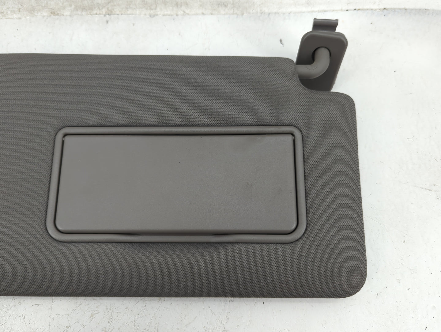 2015-2017 Ford F-150 Sun Visor Shade Replacement Passenger Right Mirror Fits Fits 2015 2016 2017 OEM Used Auto Parts - Oemus