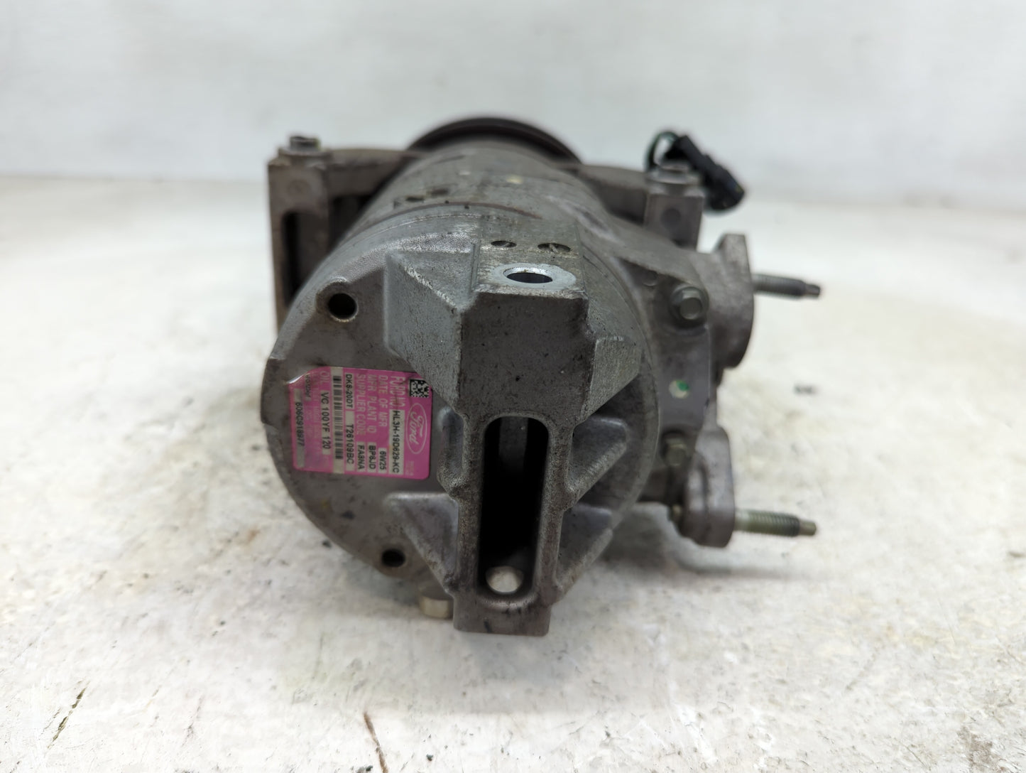2017-2017 Ford F-150 Air Conditioning A/c Ac Compressor Oem - Oemusedautoparts1.com