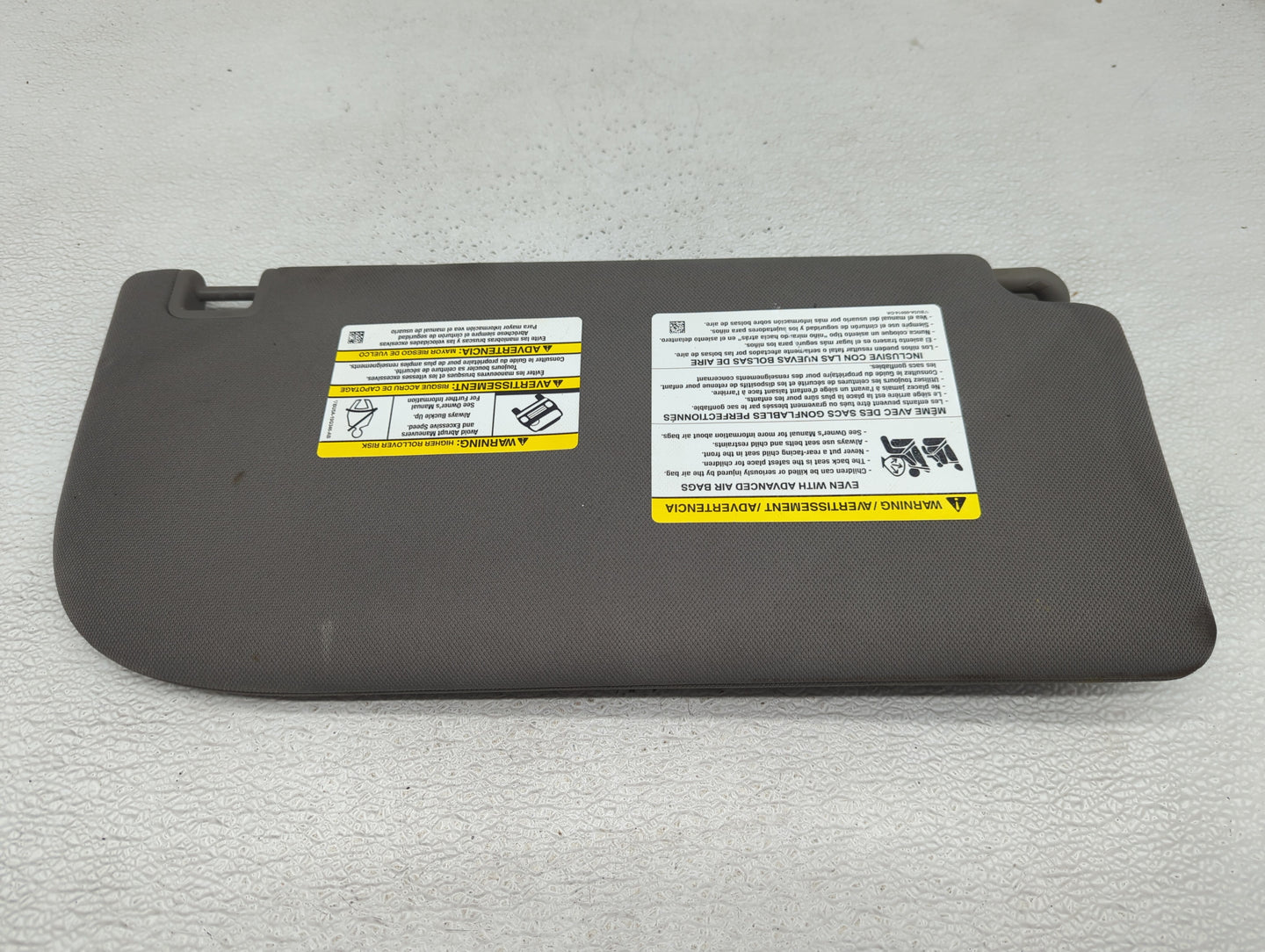2015-2017 Ford F-150 Sun Visor Shade Replacement Driver Left Mirror Fits Fits 2015 2016 2017 OEM Used Auto Parts - Oemusedau