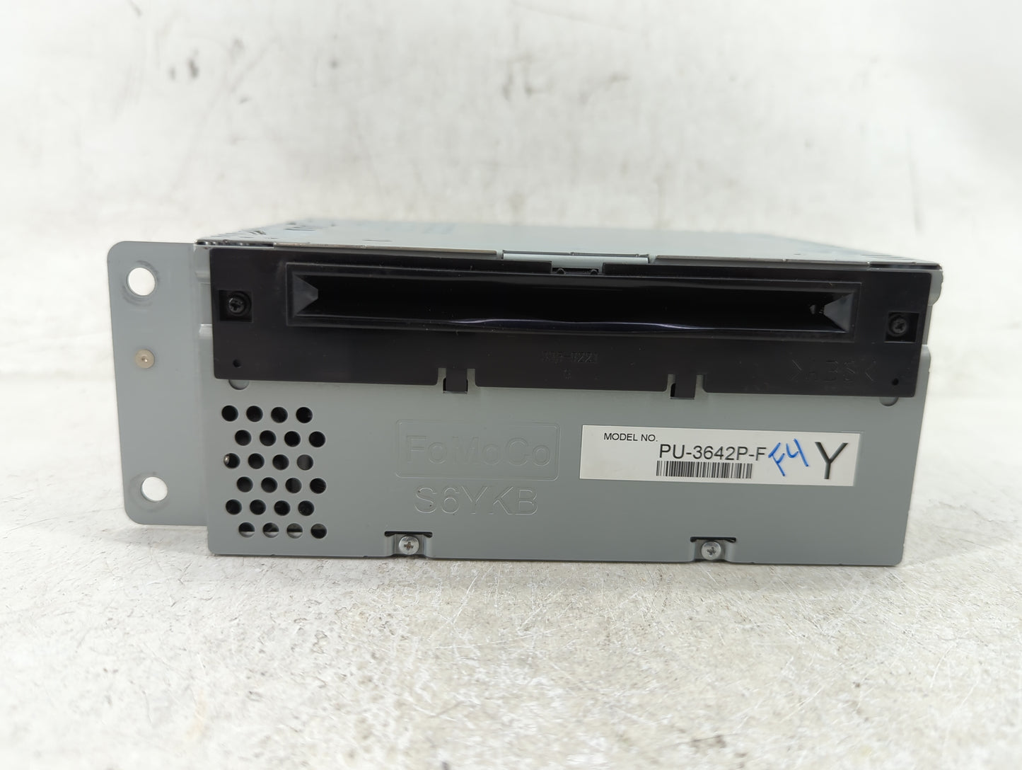 2016-2018 Ford F-150 Radio AM FM Cd Player Receiver Replacement P/N:GL3T-19C107-FE Fits Fits 2016 2017 2018 OEM Used Auto Pa
