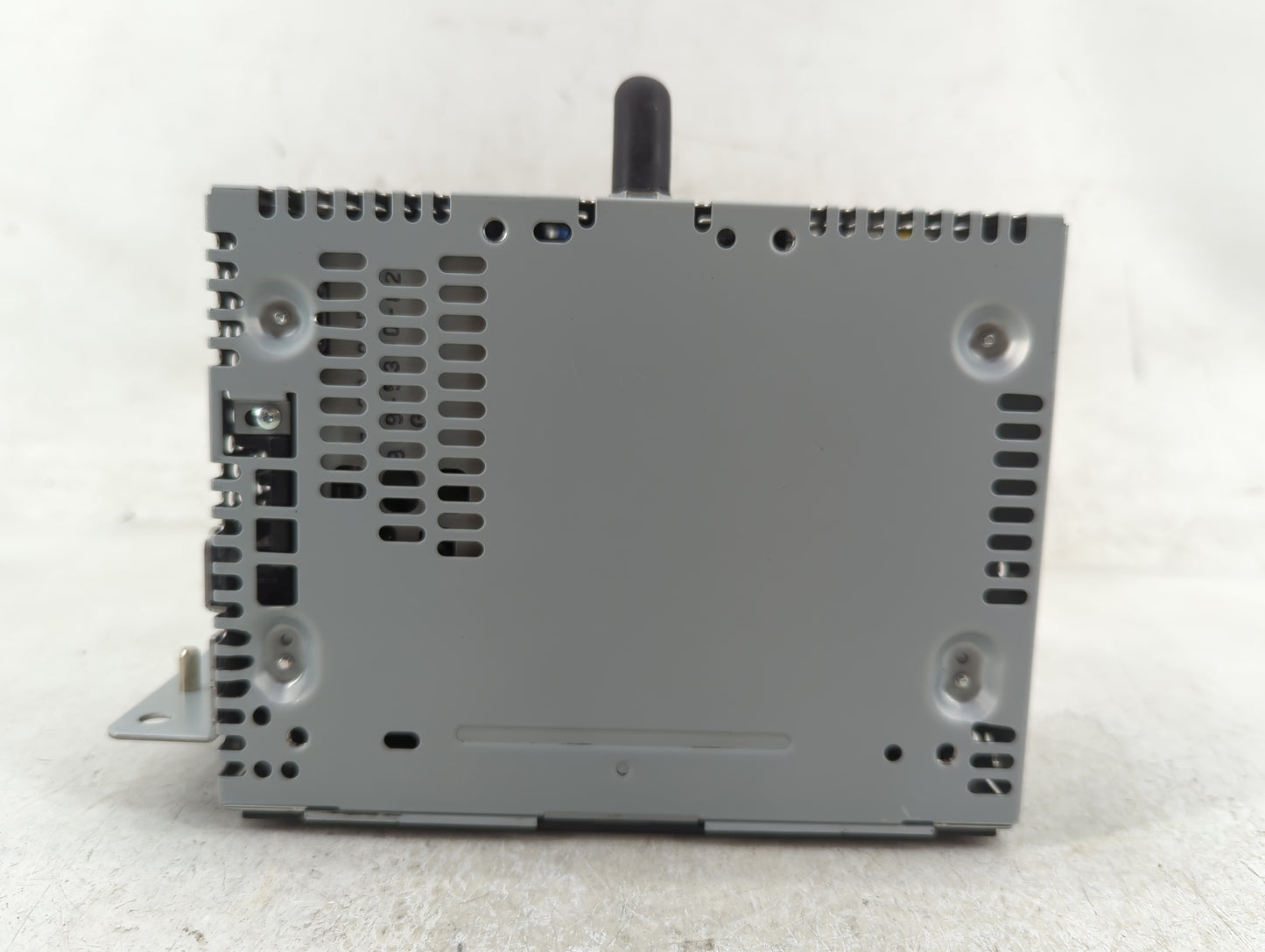 2016-2018 Ford F-150 Radio AM FM Cd Player Receiver Replacement P/N:GL3T-19C107-FE Fits Fits 2016 2017 2018 OEM Used Auto Pa