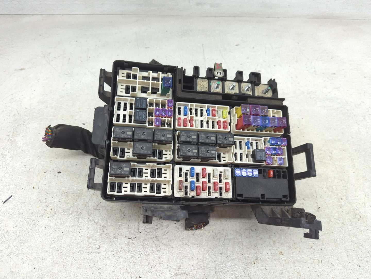 2017 Ford F-150 Fusebox Fuse Box Panel Relay Module P/N:HL3T-12A581CPG Fits OEM Used Auto Parts - Oemusedautoparts1.com