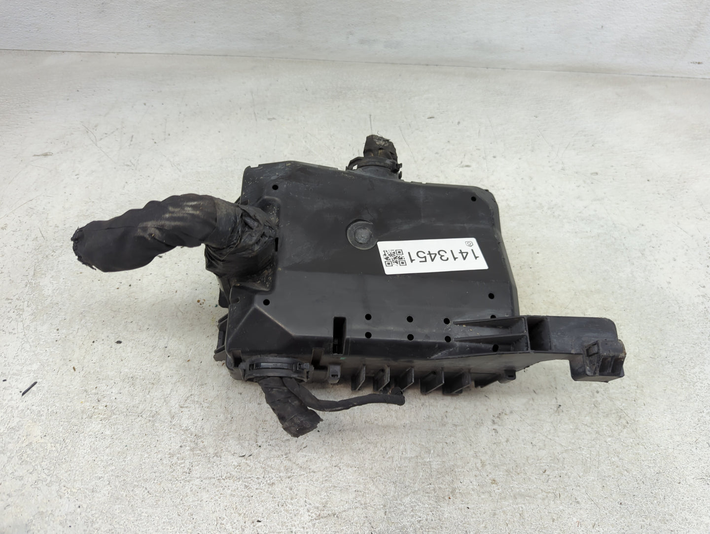 2017 Ford F-150 Fusebox Fuse Box Panel Relay Module P/N:HL3T-12A581CPG Fits OEM Used Auto Parts - Oemusedautoparts1.com