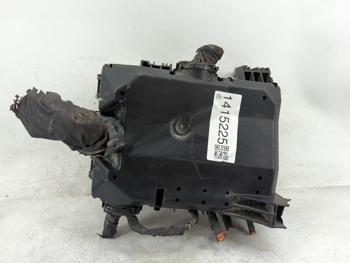 2017 Ford F-150 Fusebox Fuse Box Panel Relay Module P/N:HL3T-12A581 APD HL3T-12A581 ARD Fits OEM Used Auto Parts - Oemusedau