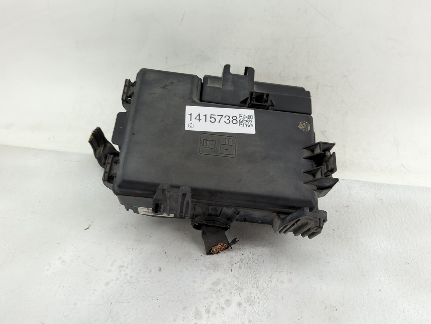 2017 Ford F-150 Fusebox Fuse Box Panel Relay Module Fits OEM Used Auto Parts - Oemusedautoparts1.com