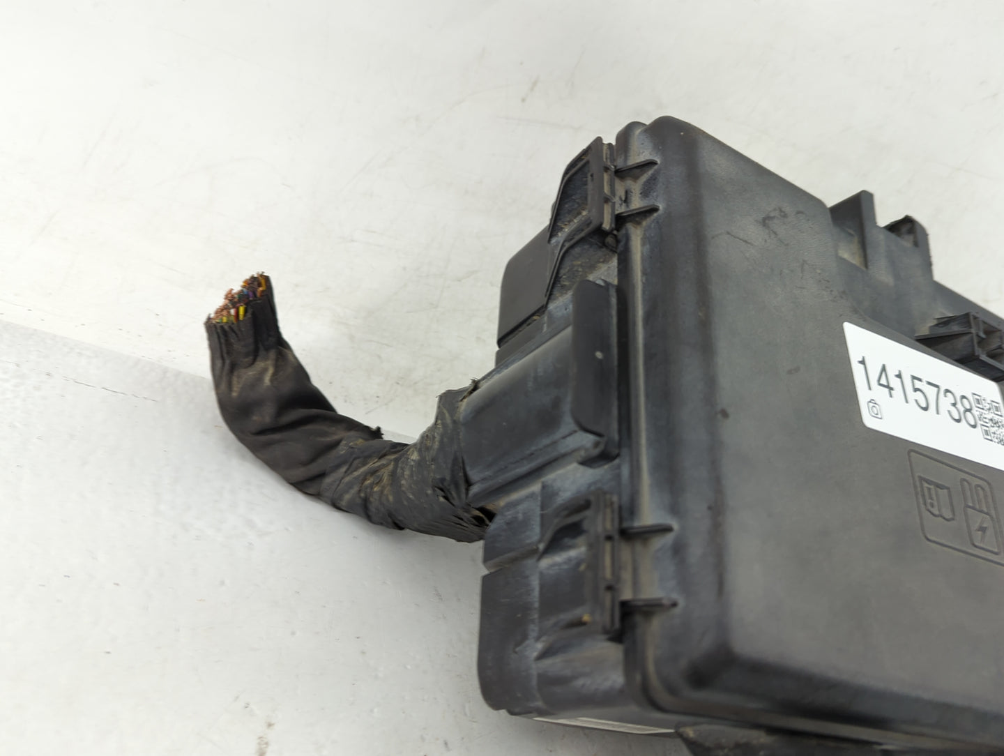 2017 Ford F-150 Fusebox Fuse Box Panel Relay Module Fits OEM Used Auto Parts - Oemusedautoparts1.com