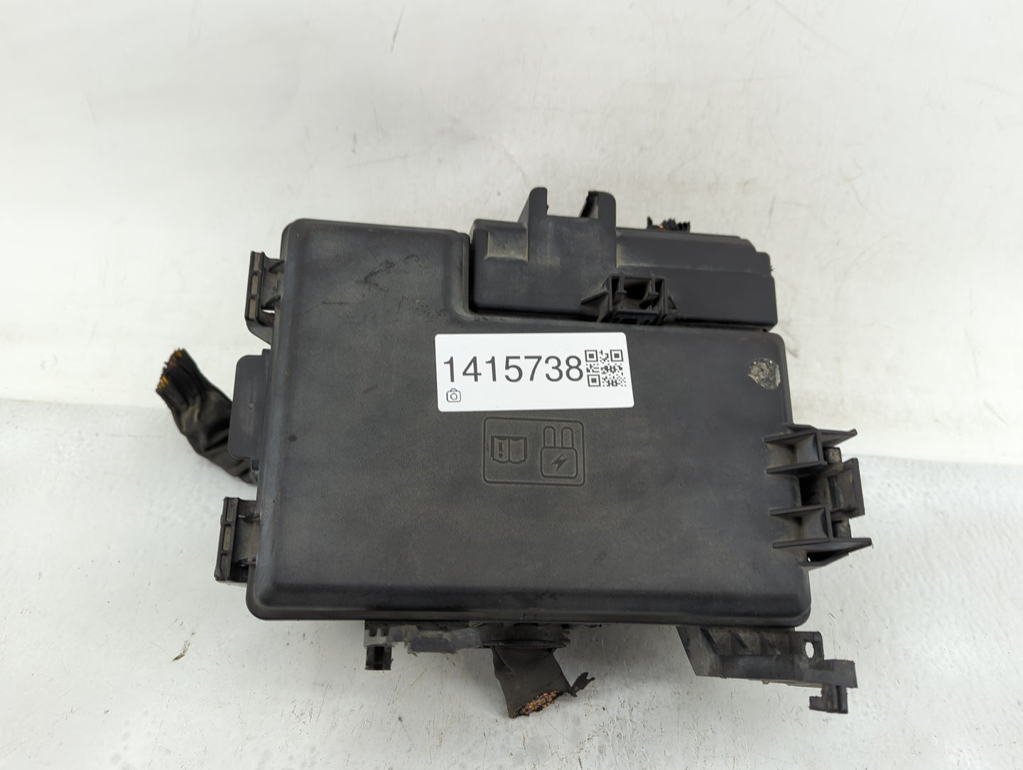 2017 Ford F-150 Fusebox Fuse Box Panel Relay Module Fits OEM Used Auto Parts - Oemusedautoparts1.com