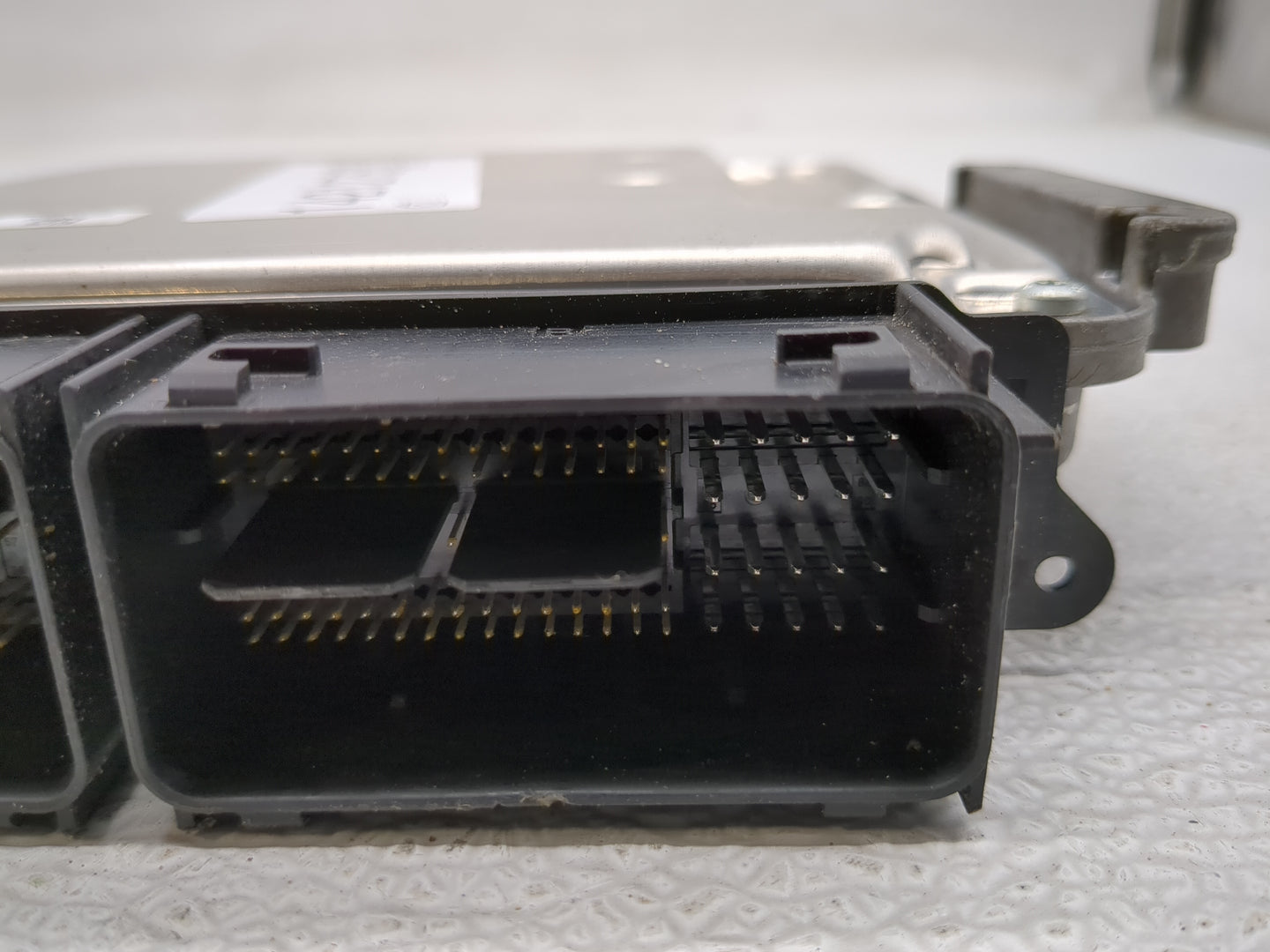 2017-2018 Ford F-150 PCM Engine Control Computer ECU ECM PCU OEM P/N:HL3A-12A650-AYA Fits Fits 2017 2018 OEM Used Auto Parts