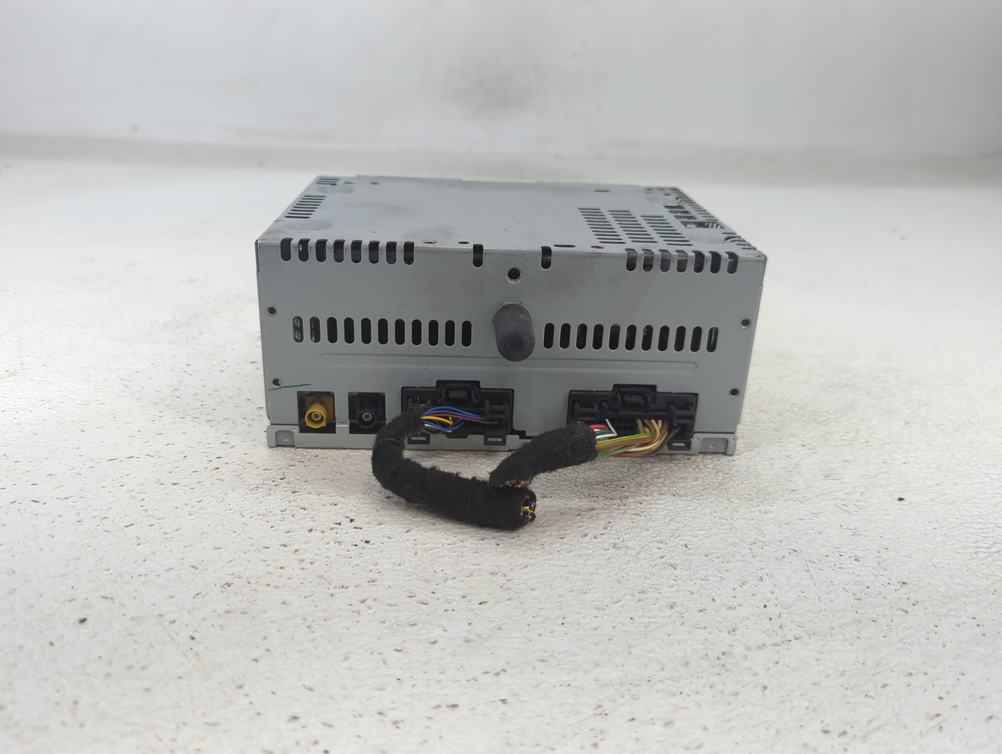 2017 Ford F-150 Radio AM FM Cd Player Receiver Replacement P/N:HL3T-19C107-BC Fits OEM Used Auto Parts - Oemusedautoparts1.c