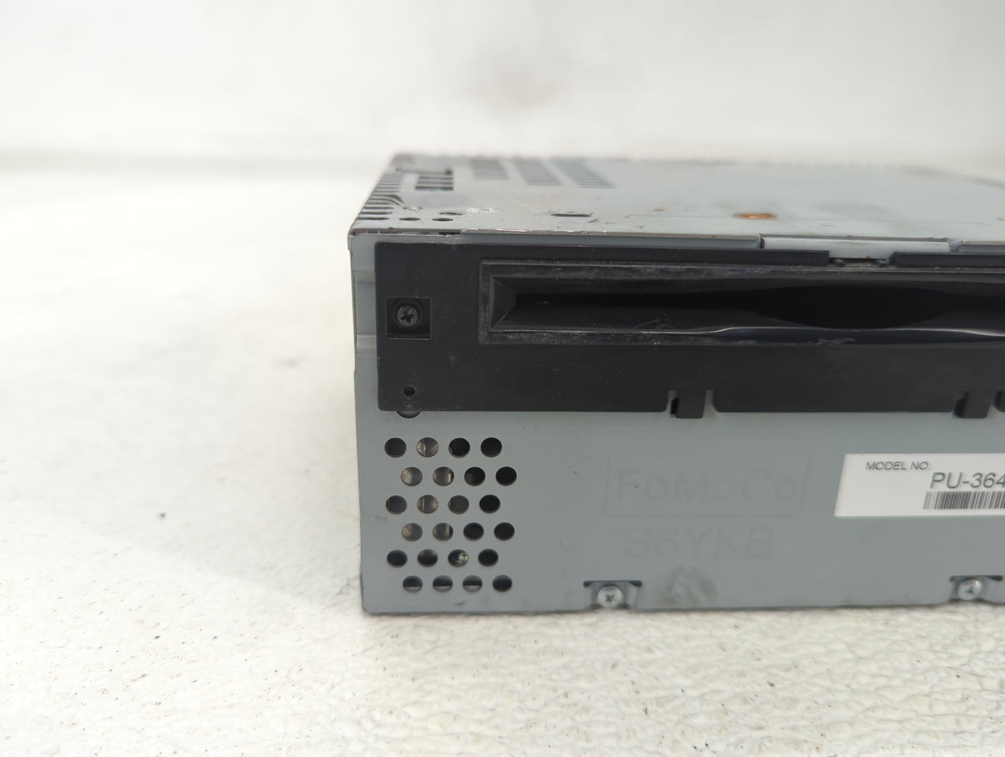 2017-2018 Ford F-150 Radio AM FM Cd Player Receiver Replacement P/N:HL3T-19C107-BC Fits Fits 2017 2018 OEM Used Auto Parts -