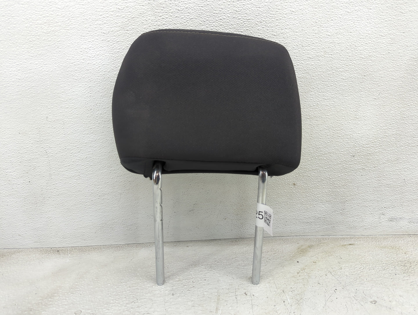 2015-2017 Ford F-150 Headrest Head Rest Front Driver Seat Black - Oemusedautoparts1.com