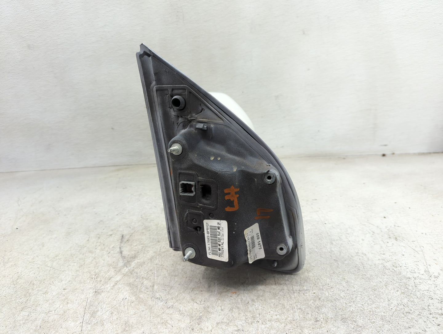 2015-2020 Ford F-150 Driver Side View Mirror - Left Door Mirror OEM Used - Oemusedautoparts1.com