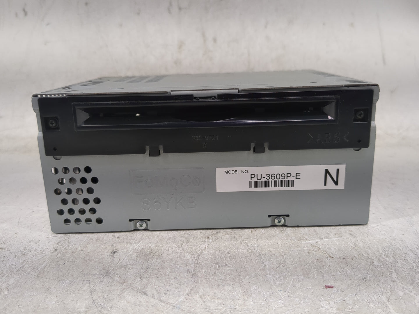 2017-2018 Ford F-150 Radio AM FM Cd Player Receiver Replacement P/N:HL3T-19C107-AB Fits Fits 2017 2018 OEM Used Auto Parts -