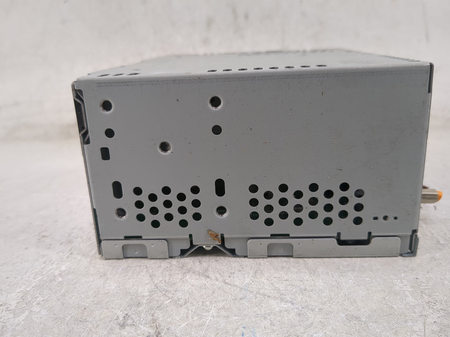2017-2018 Ford F-150 Radio AM FM Cd Player Receiver Replacement P/N:HL3T-19C107-AB Fits Fits 2017 2018 OEM Used Auto Parts -