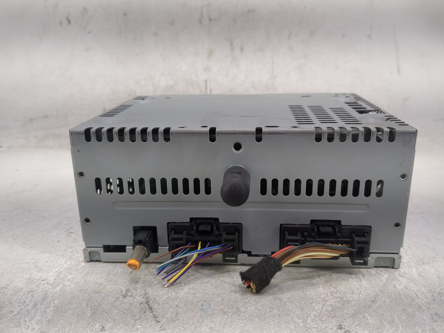 2017-2018 Ford F-150 Radio AM FM Cd Player Receiver Replacement P/N:HL3T-19C107-AB Fits Fits 2017 2018 OEM Used Auto Parts -