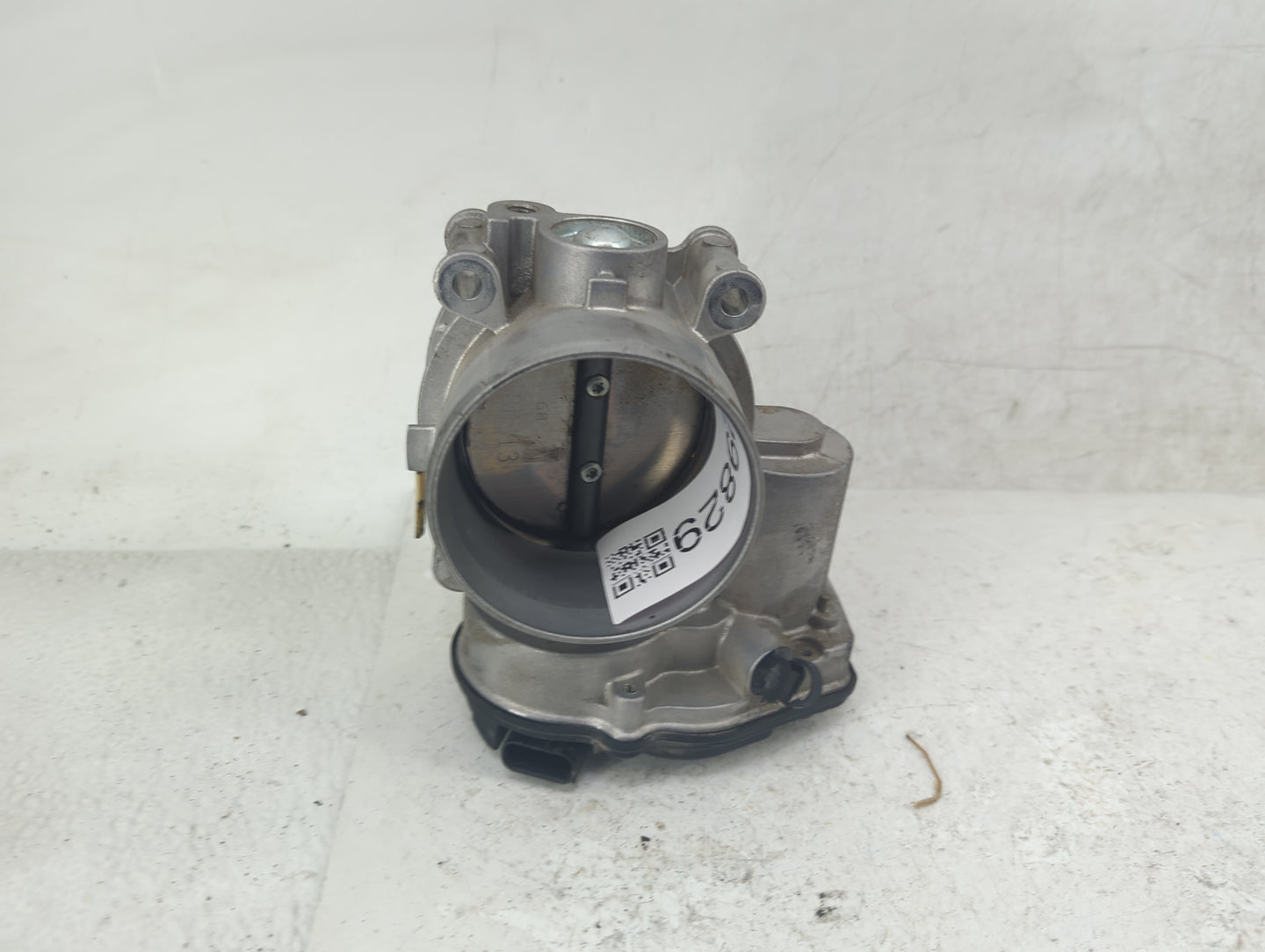 2011-2017 Ford F-150 Throttle Body P/N:AT4E-9F991-EL Fits Fits 2011 2012 2013 2014 2015 2016 2017 2018 2019 OEM Used Auto Pa