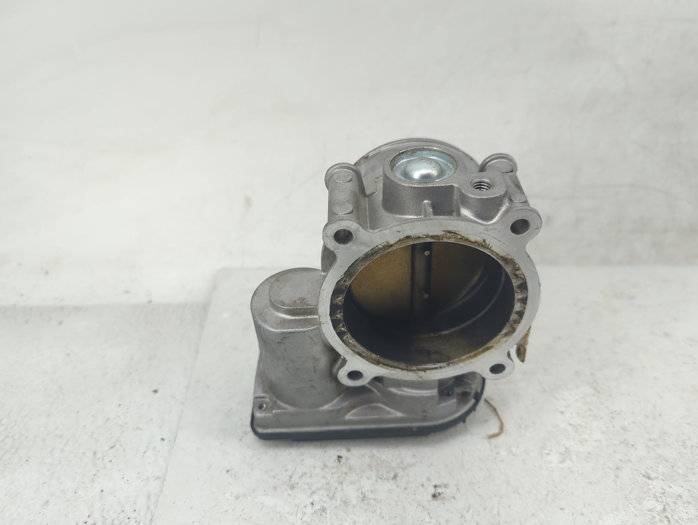 2011-2017 Ford F-150 Throttle Body P/N:AT4E-9F991-EL Fits Fits 2011 2012 2013 2014 2015 2016 2017 2018 2019 OEM Used Auto Pa