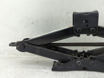 2017 Ford F-150 Spare Scissor Car Jack