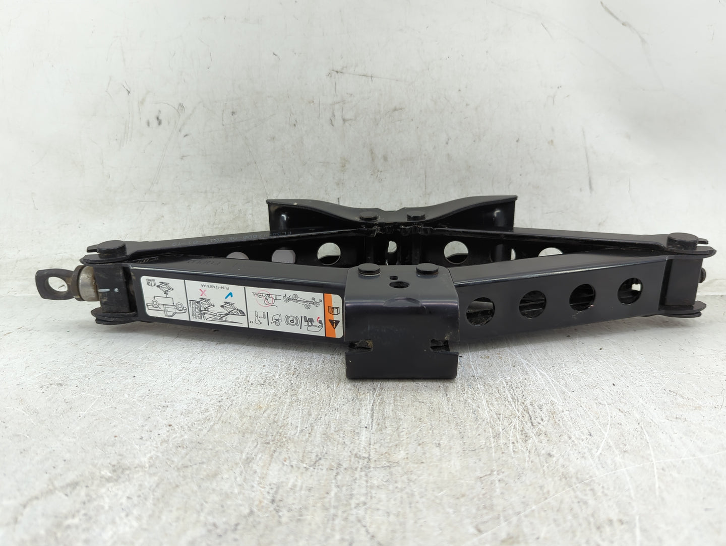 2017 Ford F-150 Spare Scissor Car Jack - Oemusedautoparts1.com