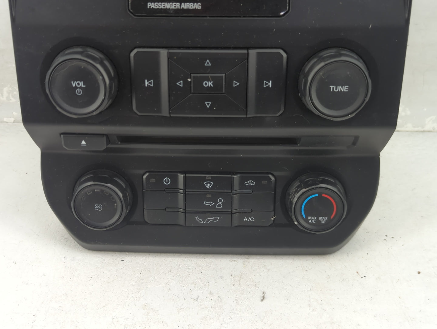 2017-2017 Ford F-150 Radio Control Panel - Oemusedautoparts1.com