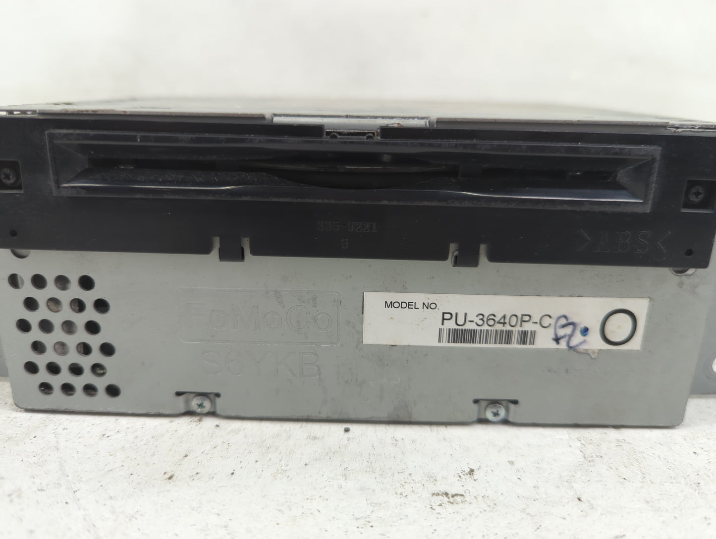 2017-2018 Ford F-150 Radio AM FM Cd Player Receiver Replacement P/N:GL3T-19C107-BA Fits Fits 2017 2018 OEM Used Auto Parts -
