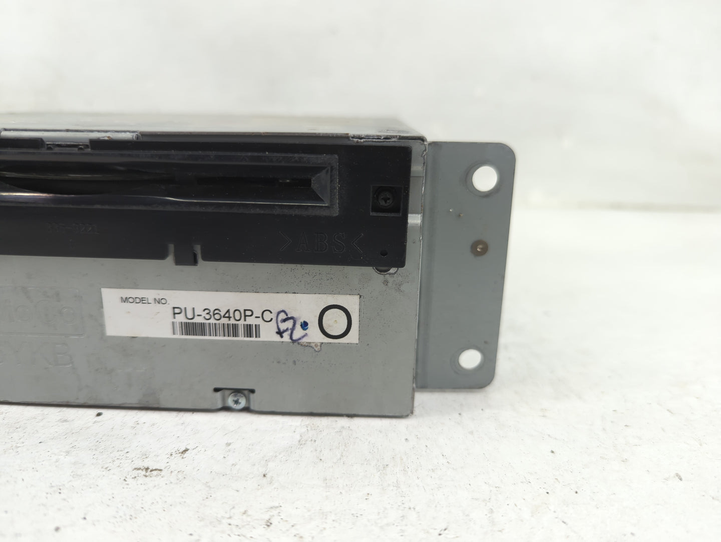 2017-2018 Ford F-150 Radio AM FM Cd Player Receiver Replacement P/N:GL3T-19C107-BA Fits Fits 2017 2018 OEM Used Auto Parts -