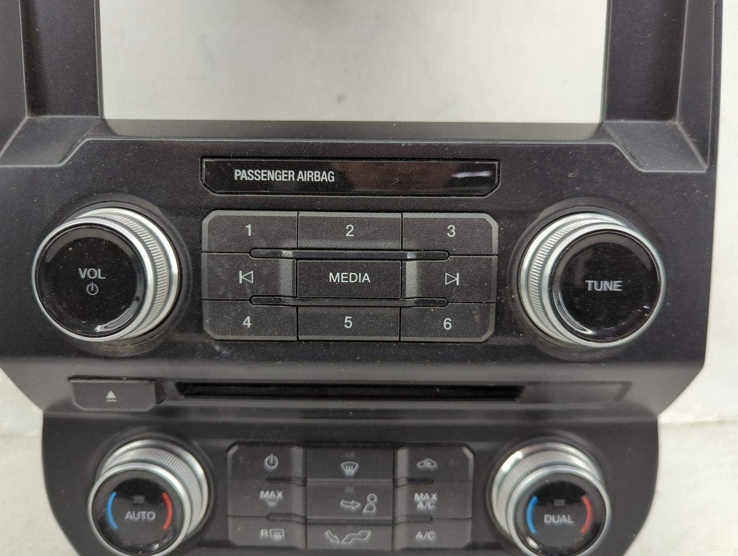 2017-2017 Ford F-150 Radio Control Panel - Oemusedautoparts1.com