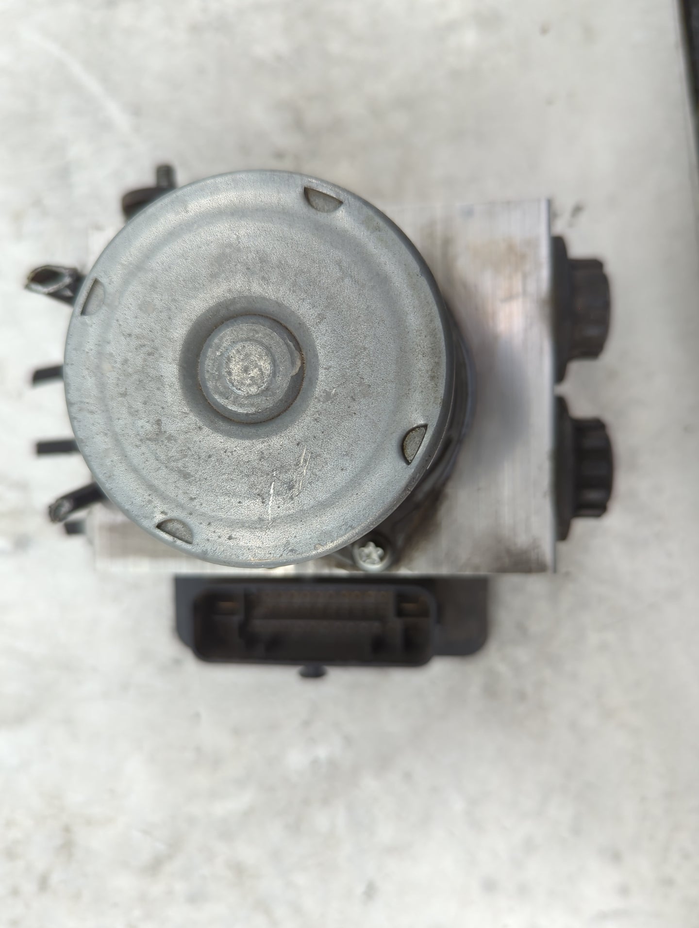 2017-2018 Ford F-150 ABS Pump Control Module Replacement P/N:2265106581 Fits Fits 2017 2018 OEM Used Auto Parts - Oemusedaut